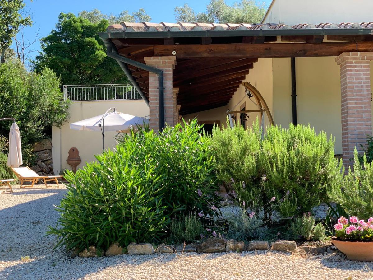 Bed and Breakfast Casale Terre Rosse Saturnia Exterior foto