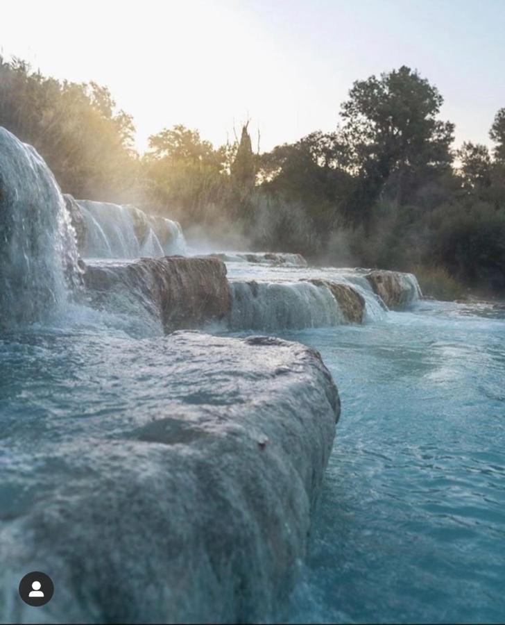 Bed and Breakfast Casale Terre Rosse Saturnia Exterior foto